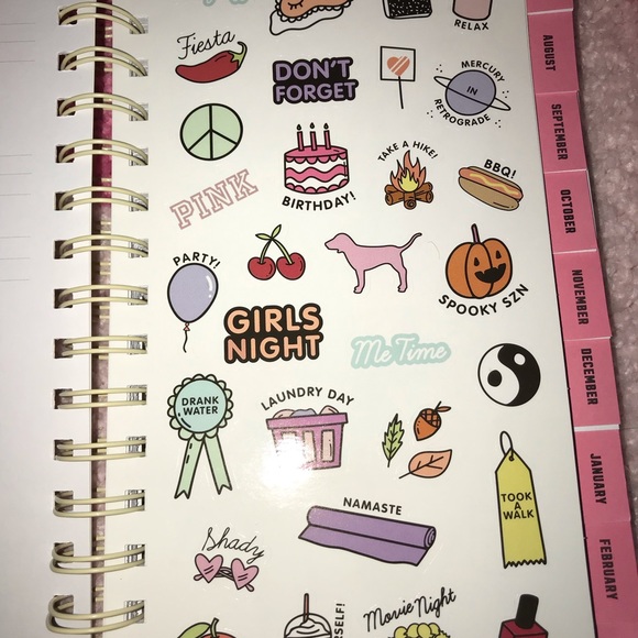 💕NWT This is my year 2020/2021 calendar💕 - Picture 8 of 10